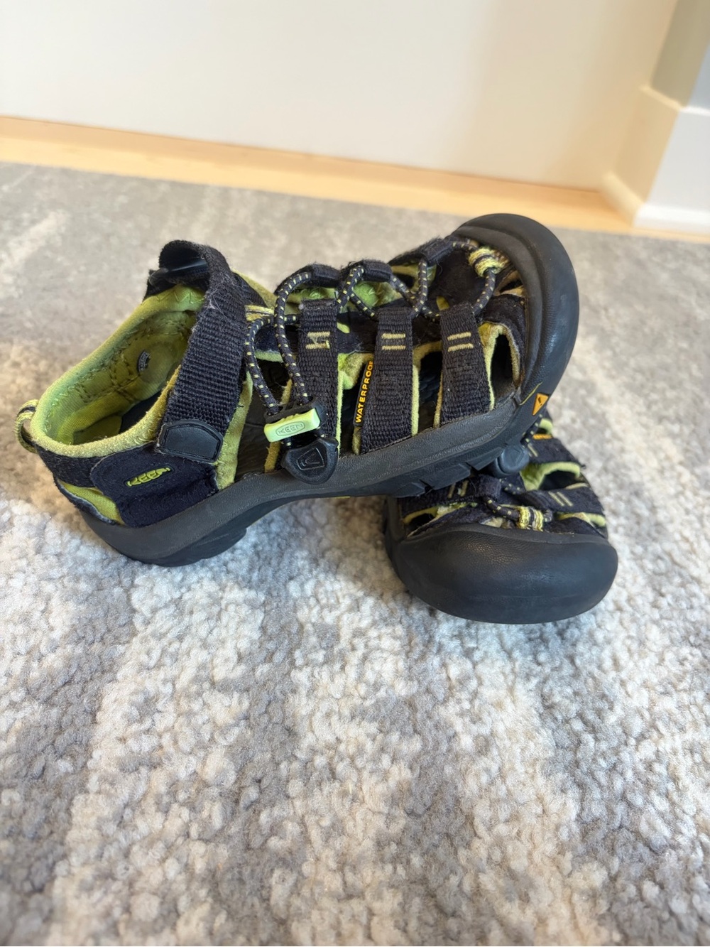 Keen Kids Black and Lime Green Closed-Toe Hiking Sandals